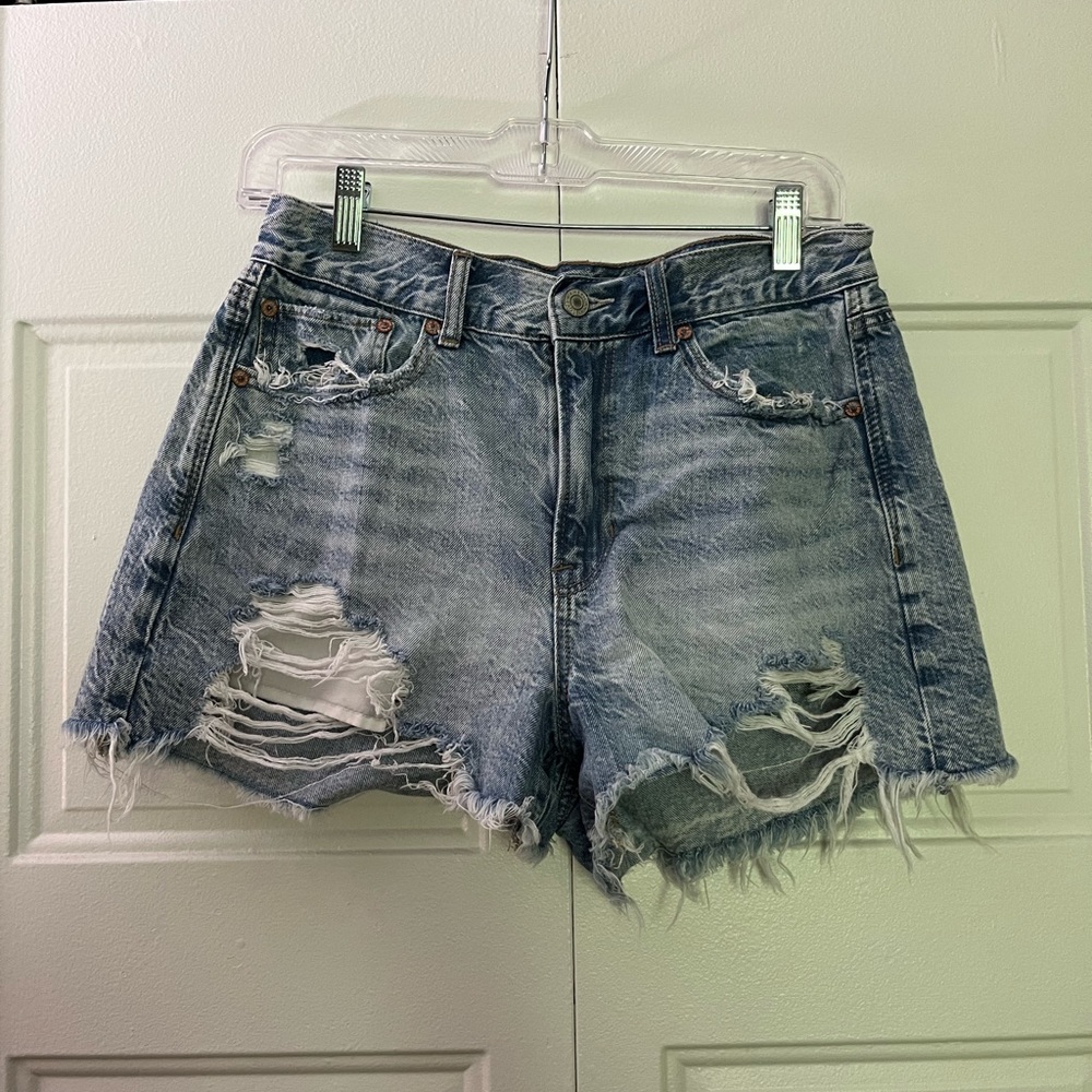 AE Super Hi-Rise Festival Shorts